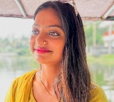 Kumbh Mela girl Monalisa, Muslim husband Farman Khan thank Kerala government for supporting their marriage