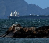 US tanker crashes in Iraq during Iran war