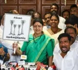 Sasikala Announces New Political Party AIPTMMK