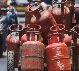 LPG Crisis Gas Queues Amidst West Asia Tensions