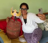 Sameera Reddy's hilarious take on the ongoing LPG shortage in the country: The V.I.P has arrived