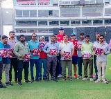 IPL 2026: Langer, Moody present LSG jerseys to groundsmen at Ekana