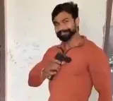 Man shoots himself in Delhi while being filmed by cousin