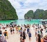 Tourism Impact of War Shift to Domestic Tours in India