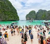Tourism Impact of War Shift to Domestic Tours in India