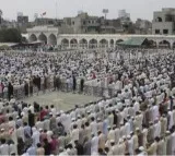 Traffic restrictions in Hyderabad for Jummat-ul-Vida prayers