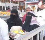 Muslims offer Sare to Venkateswara Swamy at Kadapa temple