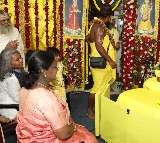 President Murmu meets Premanand Maharaj in Vrindavan ashram, holds spiritual dialogue