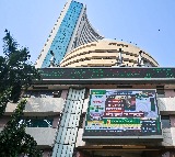 Sensex, Nifty end higher as IT stocks gain