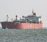 Hormuz Strait Indian LPG Tankers Stranded Amid Tensions