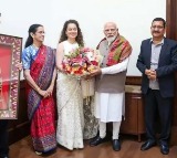 Kangana Ranaut Meets Narendra Modi on 40th Birthday