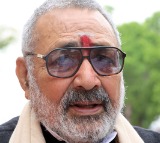 'Owaisi has two faces': Giriraj Singh attacks AIMIM chief