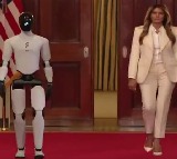 Melania Trump at White House with Humanoid Robot