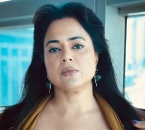 Sameera Reddy struggles to walk amid Mumbai traffic, says ‘forgot how hectic it is’