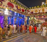 Tirumala 15 hours for Sarvadarshan