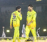 'Deep down, he knows what the right answers are': Hussey on Dhoni’s unmatched cricketing instinct