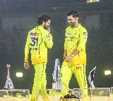 'Deep down, he knows what the right answers are': Hussey on Dhoni’s unmatched cricketing instinct