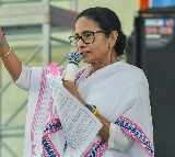 'Integral part of 'Bengal family': Mamata Banerjee tries to woo Marwari society ahead of elections