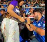 Mumbai Indians Fan Loses Ring Proposing During KKR Match