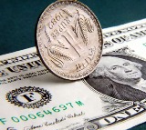 Rupee Plunges to Record Low Amidst War and Market Volatility