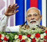 Narendra Modi Slams Congress Leaders as Political Vultures
