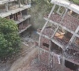 HYDRAA carries out demolitions to reclaim land worth Rs 100 crore
