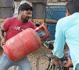 Commercial LPG Cylinder Price Hiked by Rs 195