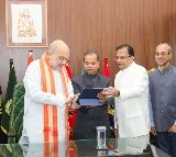 HM Shah completes self-enumeration for Census 2027, urges public participation