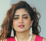 Poonam Kaur Reacts to Casting Couch Video in Tollywood