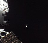 Artemis II astronauts send stunning Earth images from near the moon