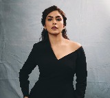 Mrunal Thakur Wants to Fall in Crazy Love