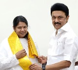 DMK Succession War Kanimozhi Emerges as Challenger to Udhayanidhi