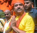 Bengal polls: Suvendu Adhikari complains about cops shadowing him in Bhabanipur, names three