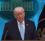 Trump sets deadline, warns Iran of strikes​