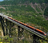 4 crore passengers travelled with Vande Bharat Express in FY26 at 34 pc growth