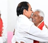 Jeevan Reddy Meets KCR Joins BRS