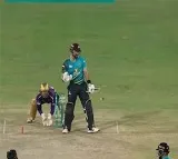 Daryl Mitchell Protests Usman Tariqs Bowling Action in PSL