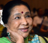 Deeply concerned, praying for her good health: PM Modi wishes Asha Bhosle speedy recovery