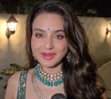 Ameesha Patel says late Asha Bhosle’s song marked her first step in Bollywood: Will cherish it all my life