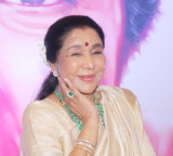 Asha Bhosle's last rites held with full state honours, Aamir Khan, Vicky Kaushal, others bid adieu to legend