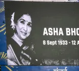 Siraj pays final respects to legendary singer Asha Bhosle, consoles her granddaughter Zanai