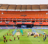 Sunrisers Hyderabad vs Rajasthan Royals Riyan Parag Wins Toss
