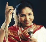 Asha Bhosle Music Institute to be Established Says Maharashtra CM