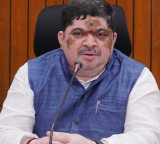 Telangana transport minister appeals to RTC employees to withdraw strike call