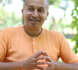 Gauranga Das shares 3 ways to deal with toxic family members