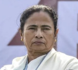 Mamata Banerjee Encountered Youth During Padayatra