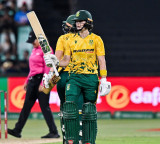 1st WT20I: Wolvaardt, Khaka shine as SA clinch 6-wicket win over India