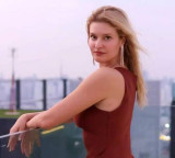 Virat Kohlis Like Causes Stir Says German Beauty LizLaz