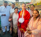 Tamannaah Bhatia offers prayers at the Tirumala temple