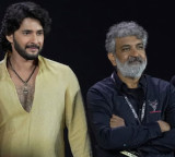 Mahesh Babu Varanasi Movie Shooting Break by Rajamouli